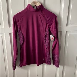 Long sleeve workout top *never worn* *tags on*